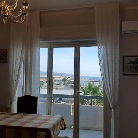 Il Geranio Sul Mare Appartement Reggio de Calabre